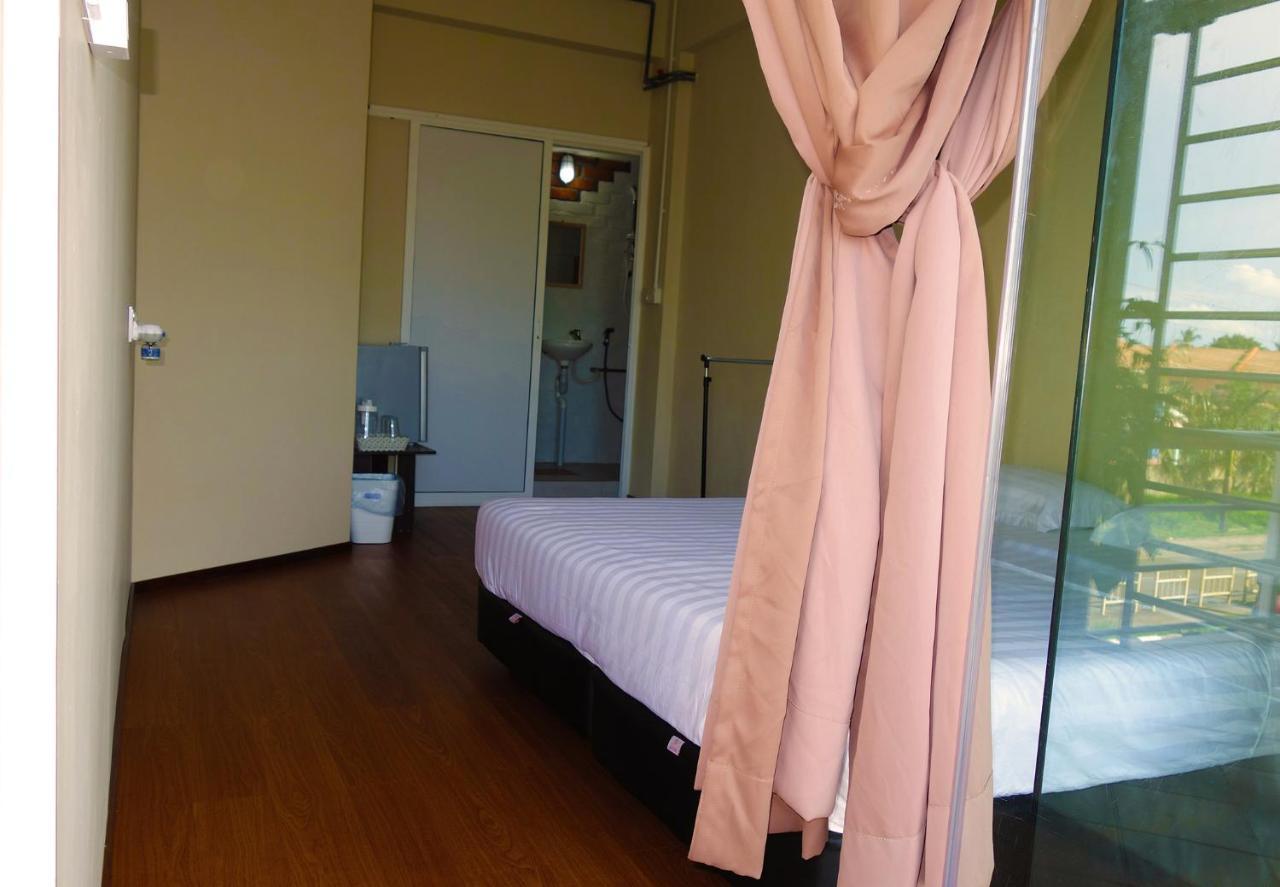 Ae Semporna Guesthouse 极潜旅店 Dış mekan fotoğraf