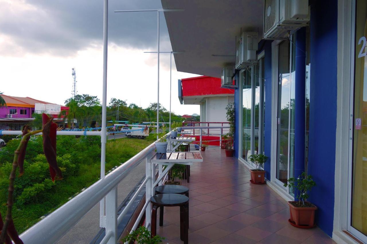 Ae Semporna Guesthouse 极潜旅店 Dış mekan fotoğraf